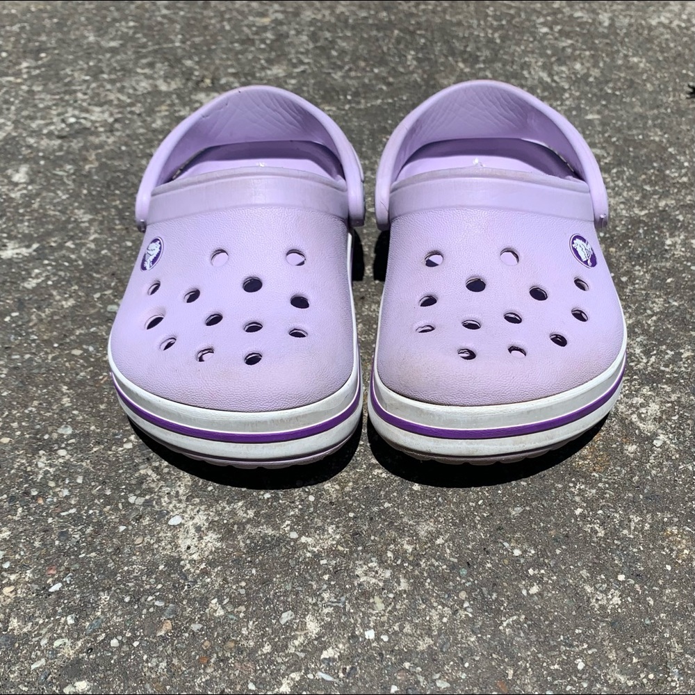 Crocs Lavender girl size c6  used condition